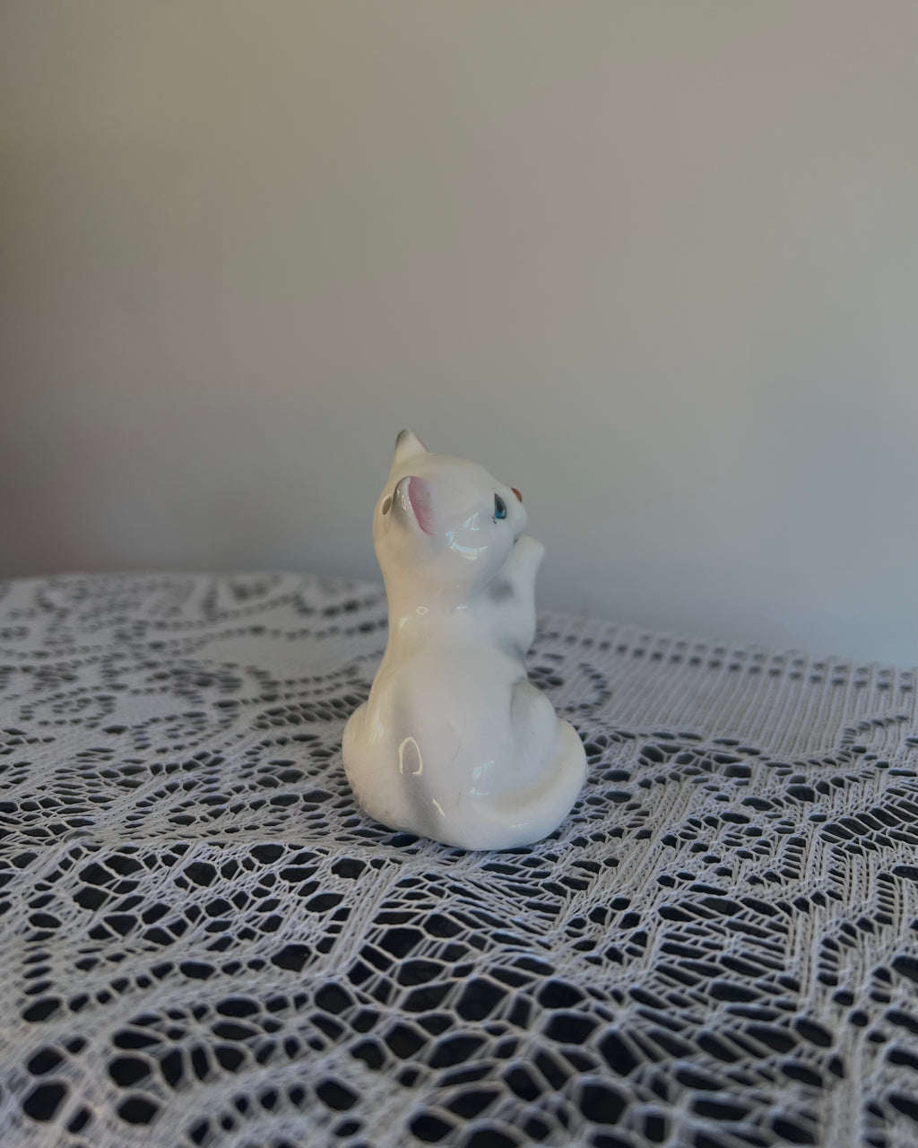 Kitten and Yarn - Salt & Pepper Shakers