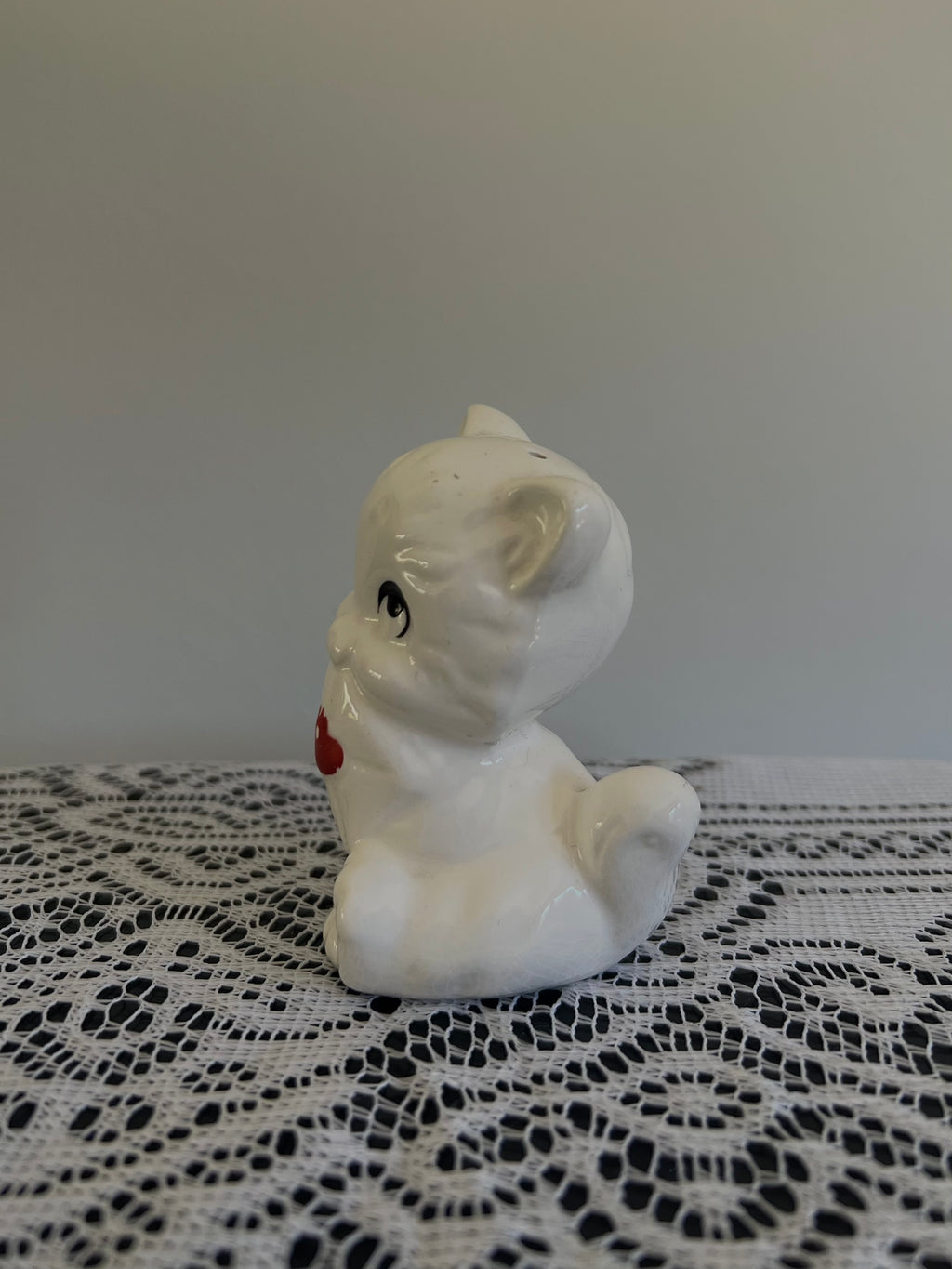 Best Friends - Salt & Pepper Shakers