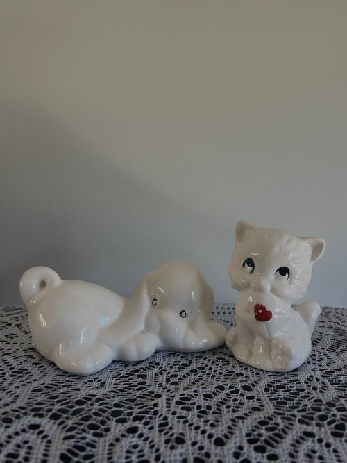 Best Friends - Salt & Pepper Shakers