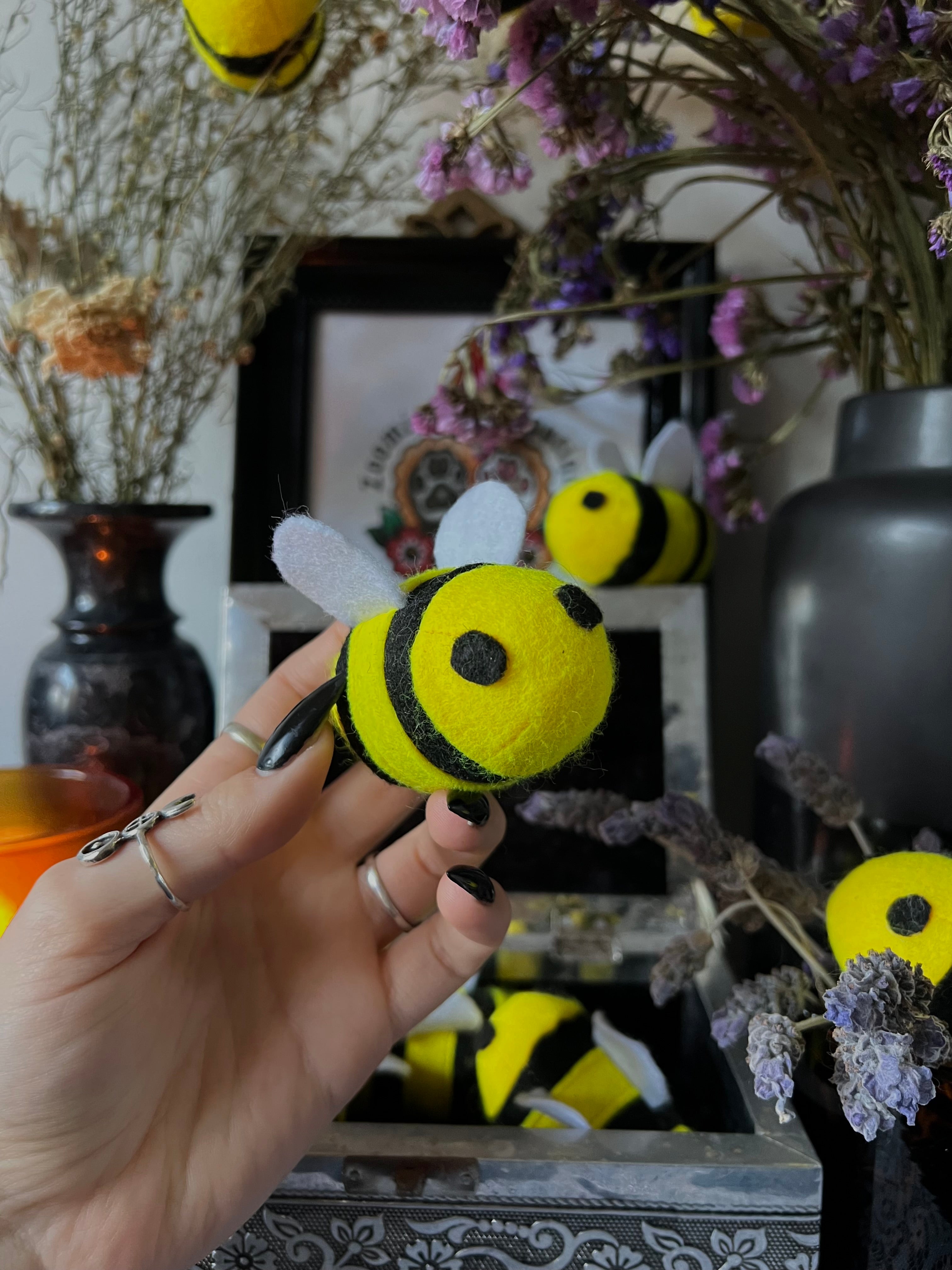 Mr Bumble - Handmade Catnip Topy