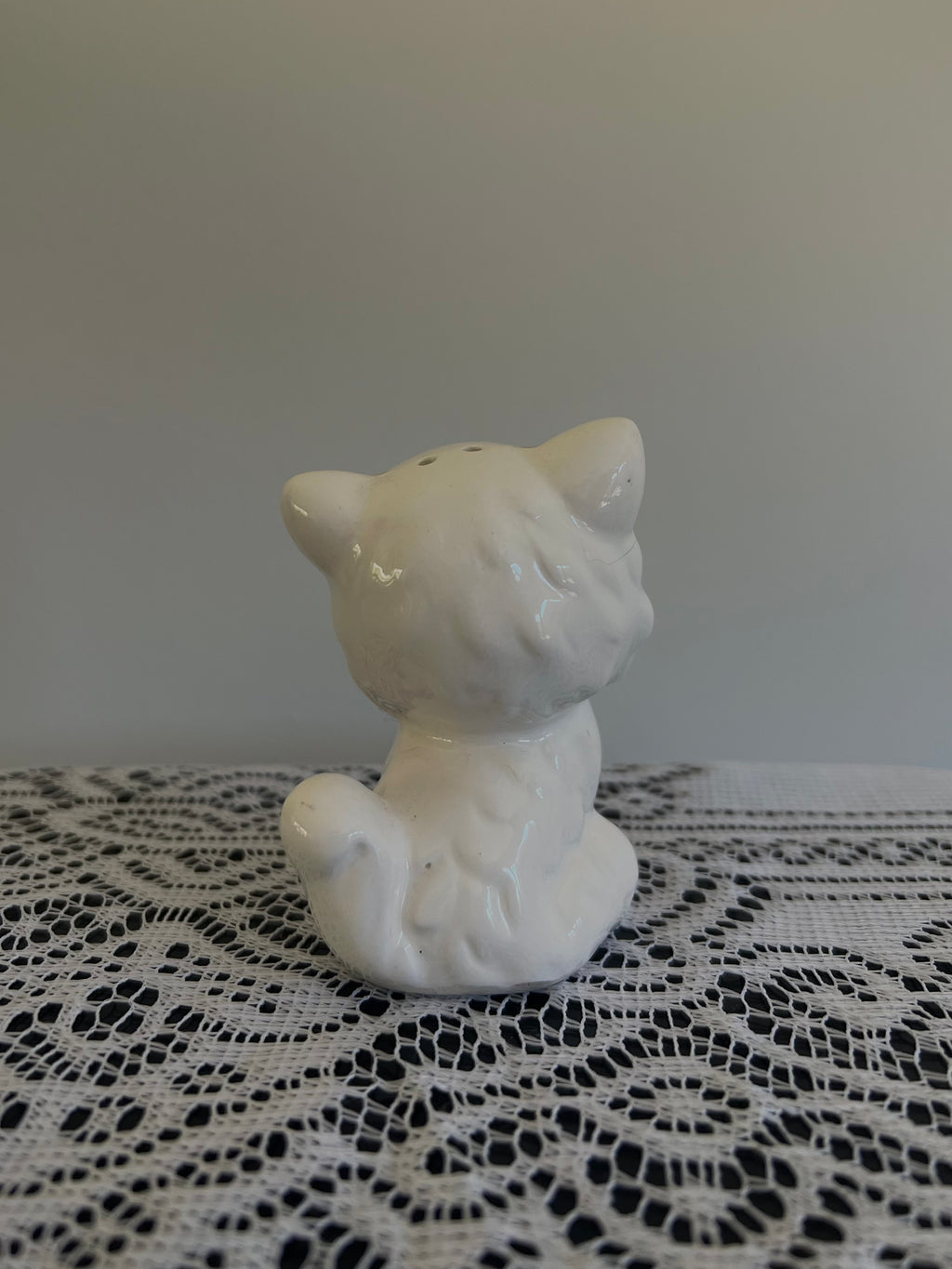 Best Friends - Salt & Pepper Shakers