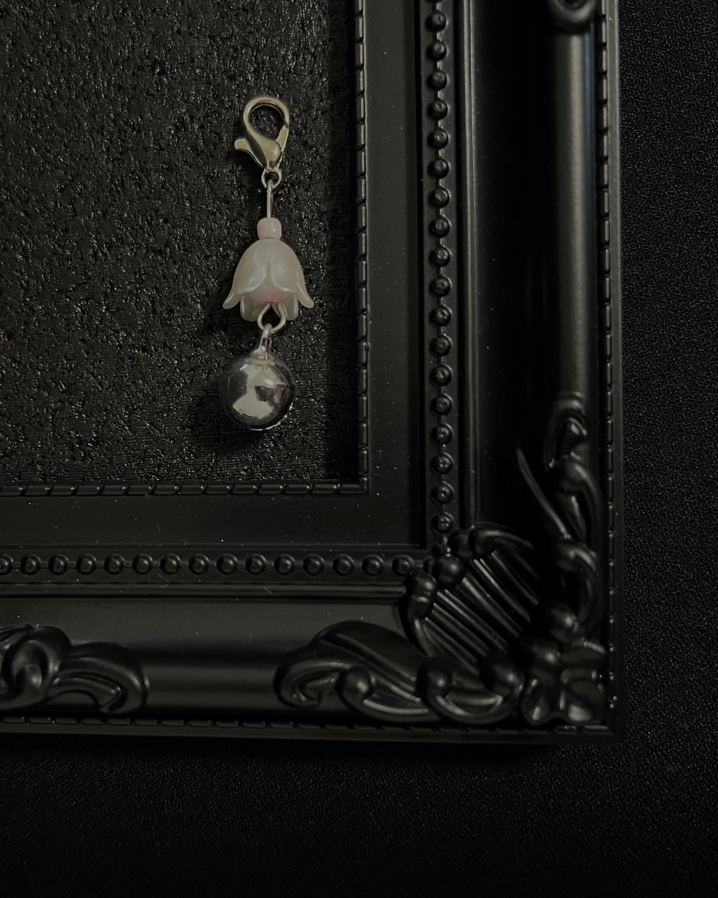 Cute Kawaii Adorable Handmade Crafted Cat and Kitty Bells for Felines to be connected to a collar. Pink / Baby Pink / Pastel Pink Colour with White Pearl Flower. Coquette and Gothic Accessories for Cats 