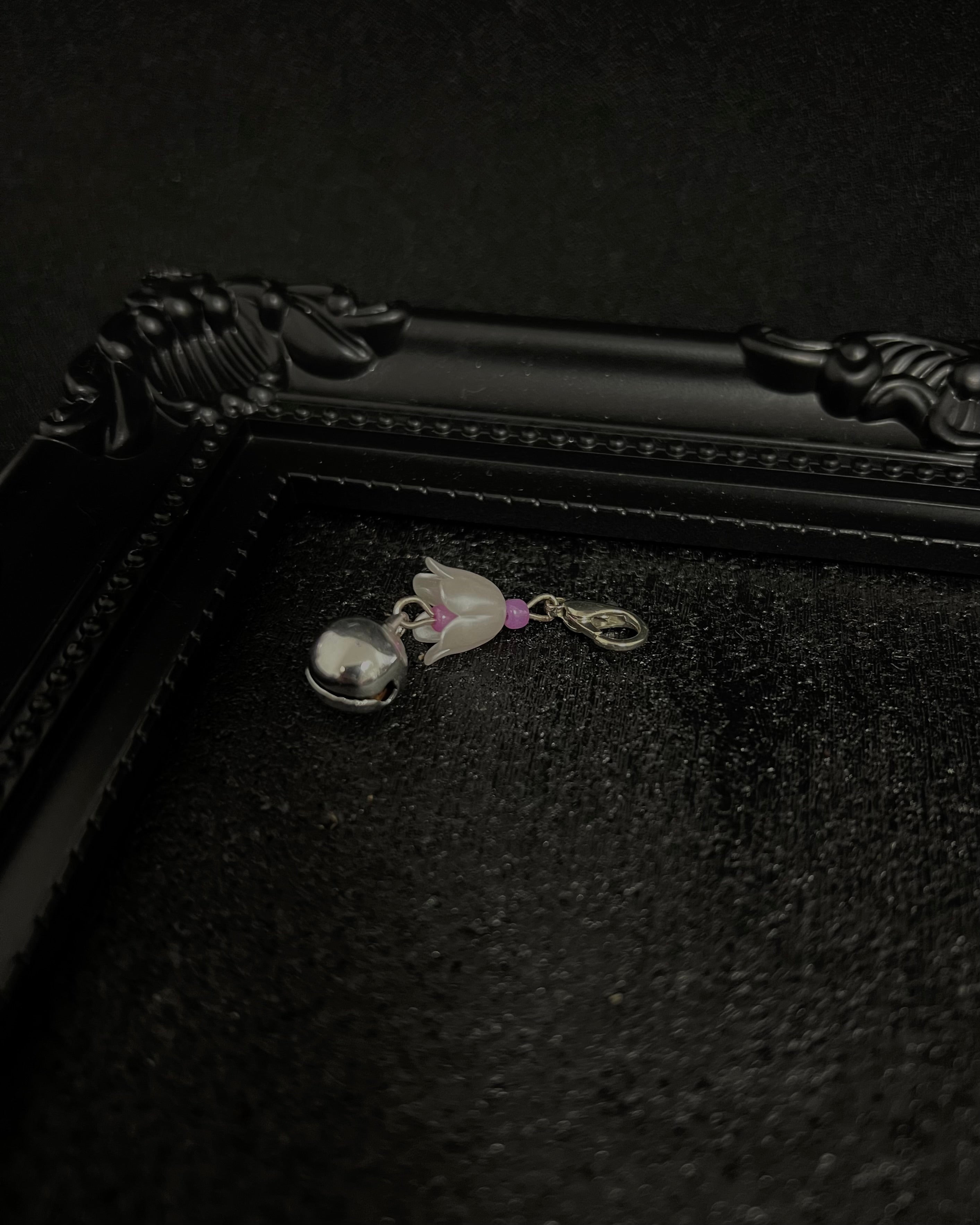 Cute Kawaii Adorable Handmade Crafted Cat and Kitty Bells for Felines to be connected to a collar. Purple / Fuchsia / Bright Pink Colour with White Pearl Flower. Coquette and Gothic Accessories for Cats 
