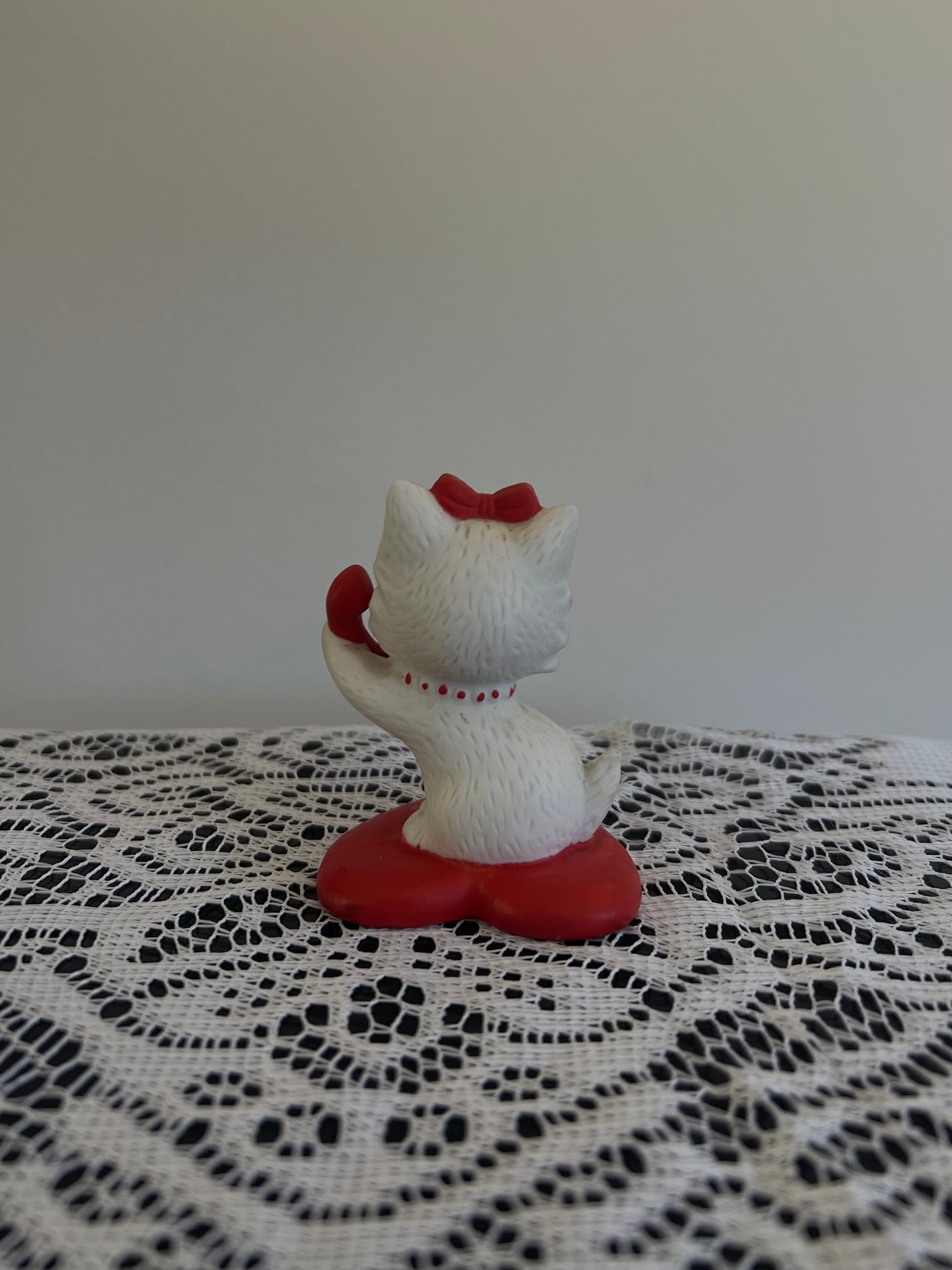 Call Me? xx - Cat Figurine